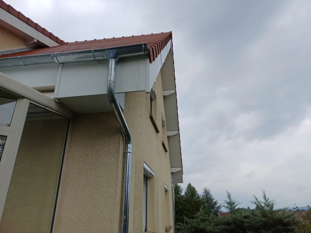 Réalisation zinguerie, EURL OUDET Hervé, entreprise de couverture à Louhans